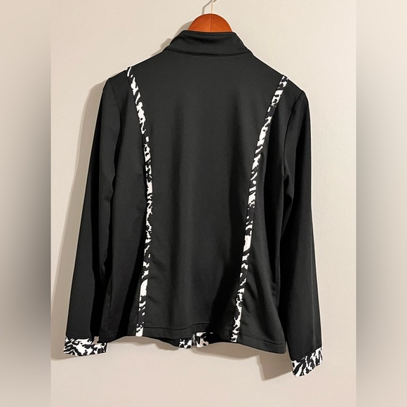 Zenergy by Chico's Black and White Top Set - Picture 8 of 12